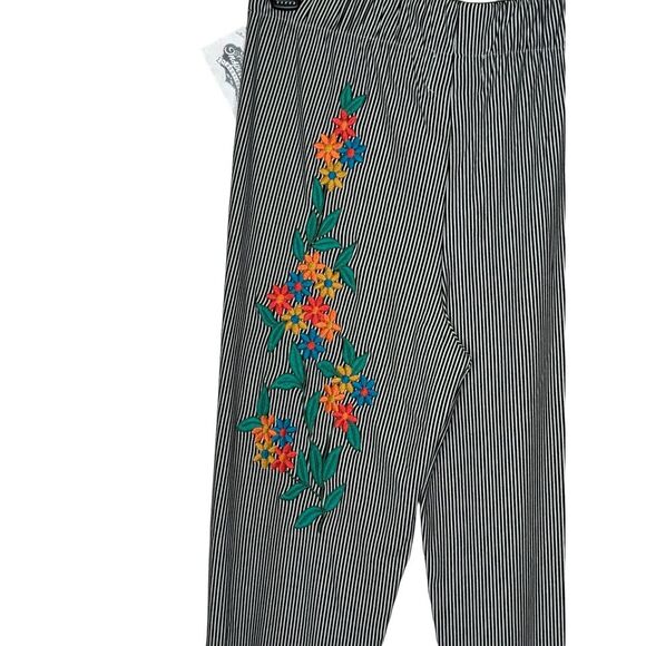 Judith March Women's Pants Flare Pull On Striped Embroidered Floral Medium NWT - Picture 9 of 11